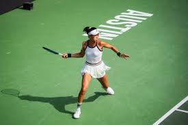 39岁C罗炸裂：无敌贴地斩+门前轻松吃饼，助沙特豪门3-1，3轮不败